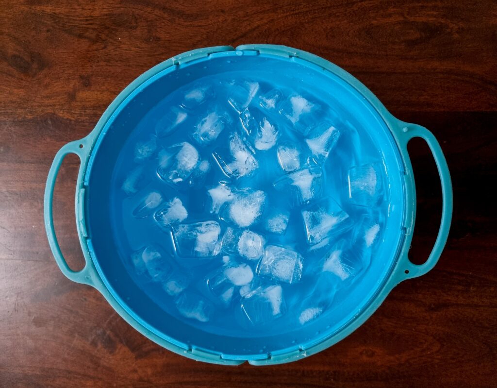 मच्छरों के काटने पर लगाने के लिए बर्फ