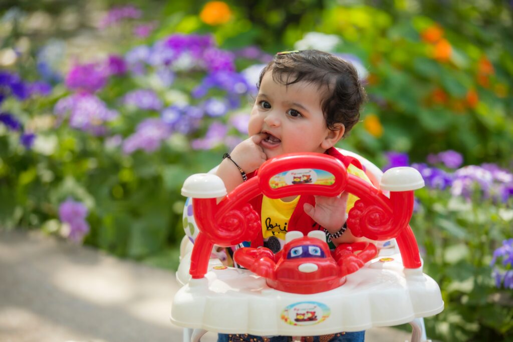 Baby Sit to Stand Learning Walkers & Activity Table, एक साल के बच्चे के लिए खिलौने 