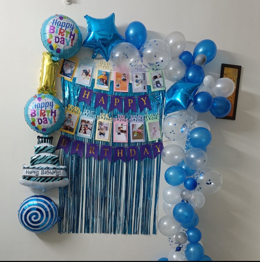 गुब्बारे और बैनर